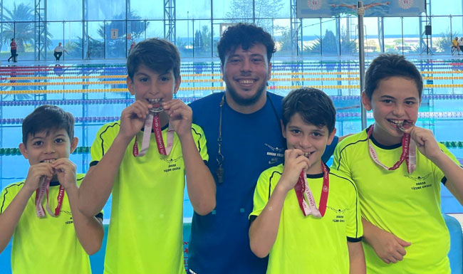 Yüzerken Sakatlanmak